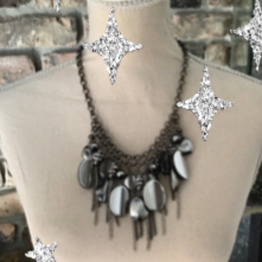Statement Necklace - Picture 3 of 4